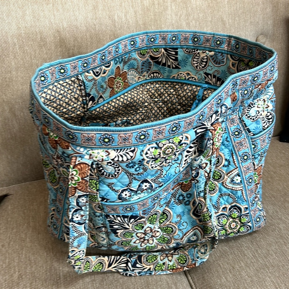 Large Vera Bradley zipper top tote/diaper bag